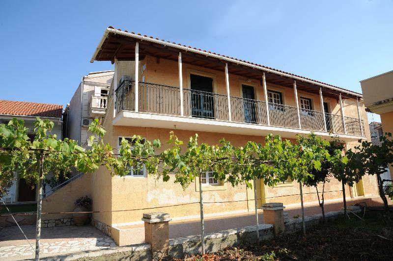 Three Seasons Apartment Kavos Bagian luar foto